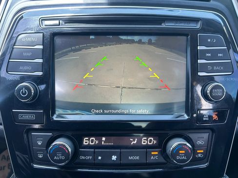 Used 2017 Nissan Maxima 3.5 SL FWD image 22