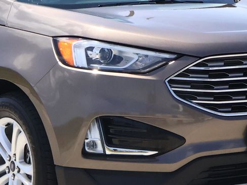 Used 2019 Ford Edge SEL w/ Equipment Group 201A FWD image 7