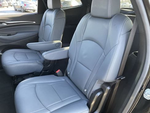 Used 2023 Buick Enclave Essence image 20