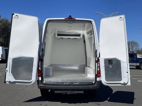 New 2025 Mercedes-Benz Sprinter 2500 image 6