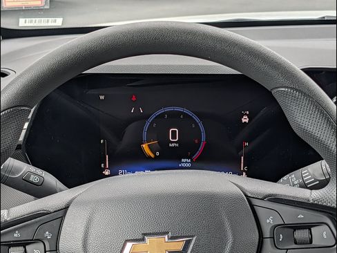 Used 2025 Chevrolet TrailBlazer LT AWD/4WD image 19