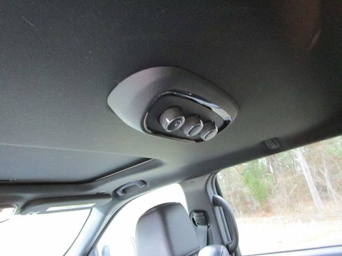 Used 2024 Dodge Durango GT image 17