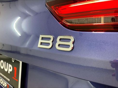 Used 2025 BMW ALPINA B8 xDrive Gran Coupe AWD/4WD image 9