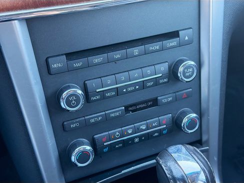 Used 2012 Lincoln MKZ AWD image 31