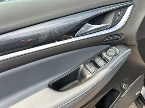 Used 2022 Buick Enclave Premium image 31