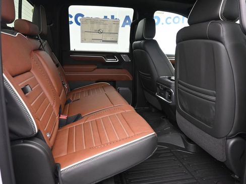 New 2026 GMC Sierra 2500 Denali Ultimate w/ Max Trailering Package AWD/4WD image 8
