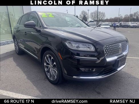 Used 2022 Lincoln Nautilus Reserve AWD/4WD image 10