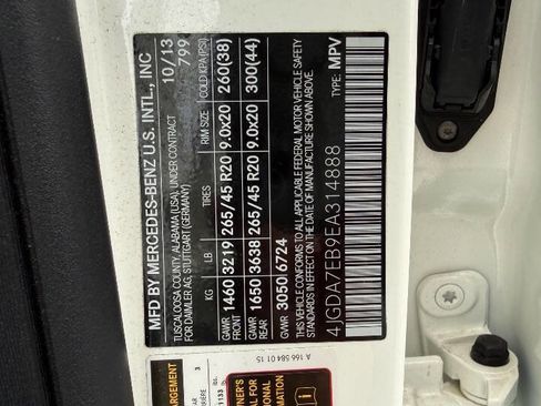 Used 2014 Mercedes-Benz ML 63 AMG 4MATIC image 24