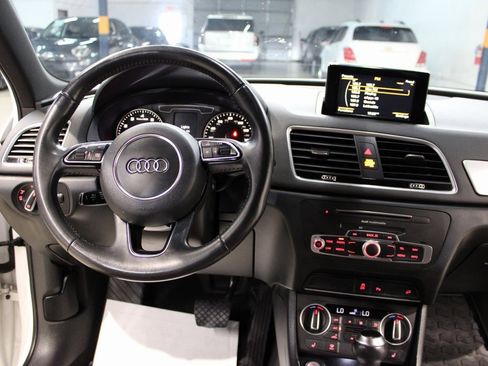 Used 2018 Audi Q3 2.0T Premium Plus w/ Premium Plus Package image 15