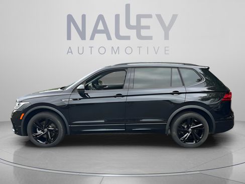 Used 2024 Volkswagen Tiguan SE R-Line FWD image 2