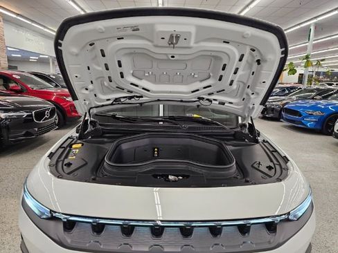 Used 2024 Jeep Wagoneer Launch Edition image 40