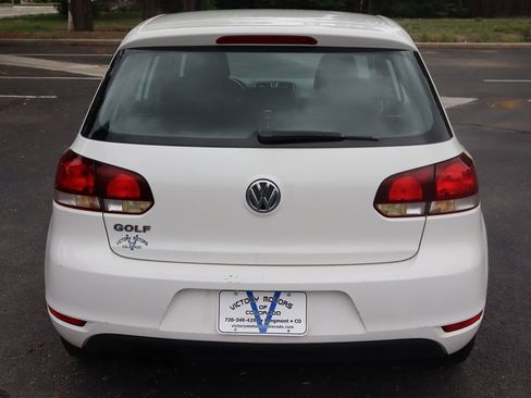 Used 2013 Volkswagen Golf 4-Door FWD image 6
