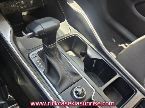 Used 2026 Kia Sorento LX FWD image 24