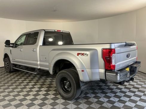 Used 2017 Ford F350 Lariat w/ Lariat Ultimate Package image 6