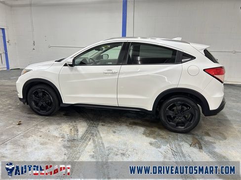 Used 2018 Honda HR-V EX-L image 8