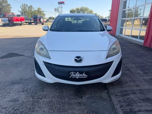 Used 2011 MAZDA MAZDA3 i Touring FWD image 3