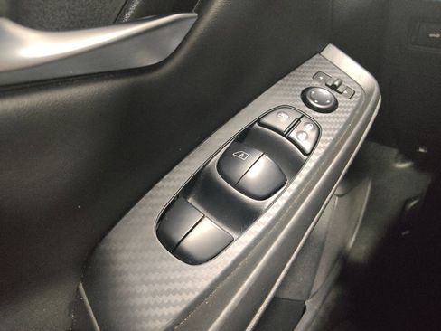 Used 2025 Nissan Sentra SV FWD image 27
