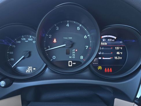 New 2026 Porsche Macan AWD/4WD image 15