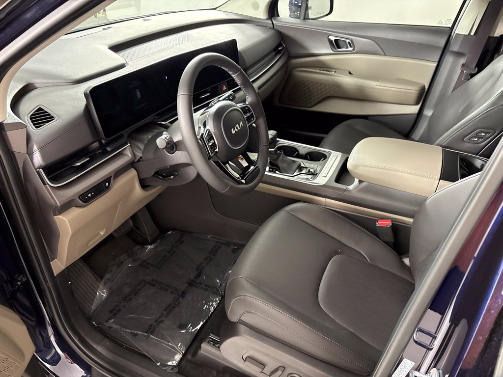 New 2026 Kia Carnival EX FWD image 27