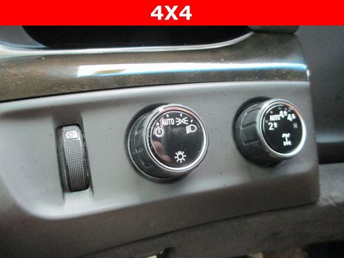 Used 2019 Cadillac Escalade Platinum image 19