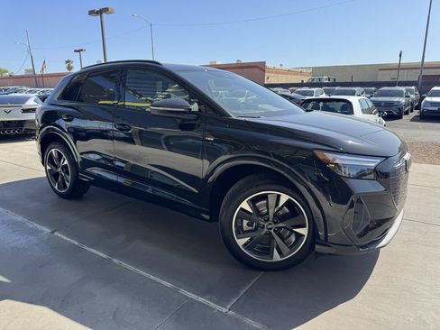 Used 2024 Audi Q4 e-tron Premium Plus w/ Premium Plus image 6