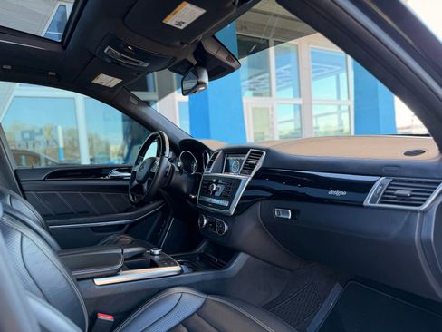 Used 2014 Mercedes-Benz GL 63 AMG 4MATIC image 38