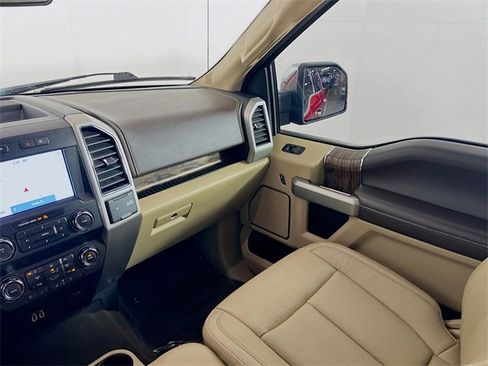 Used 2019 Ford F150 Lariat image 23