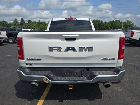 Used 2025 RAM 1500 Laramie AWD/4WD image 6