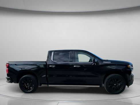 Used 2019 Chevrolet Silverado 1500 High Country w/ Technology Package AWD/4WD image 33