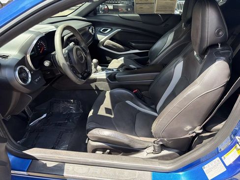 Used 2017 Chevrolet Camaro SS RWD image 11