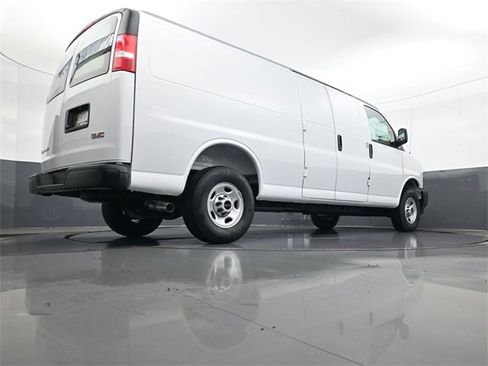 New 2026 GMC Savana 3500 Extended w/ Driver Convenience Package image 25