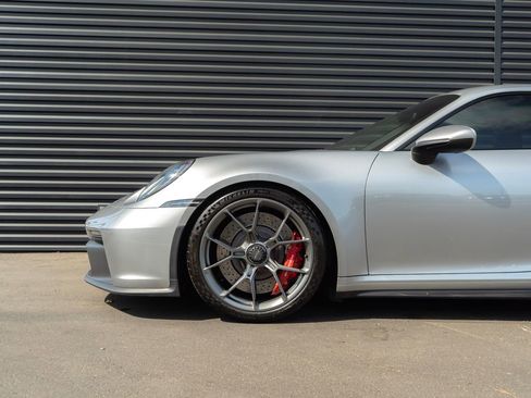 Used 2023 Porsche 911 GT3 RWD image 13