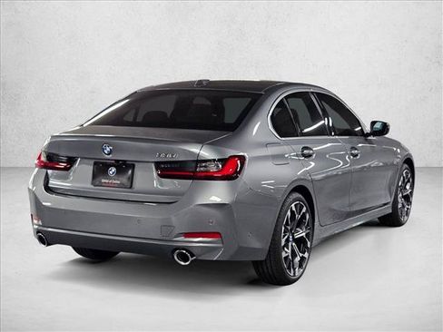Used 2026 BMW 330i Sedan w/ Premium Package RWD image 5