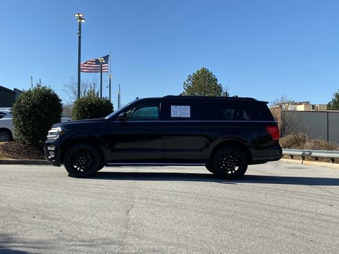 Used 2022 Ford Expedition Max XLT image 15