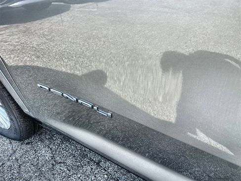 New 2026 GMC Acadia Denali w/ Super Cruise Package image 14