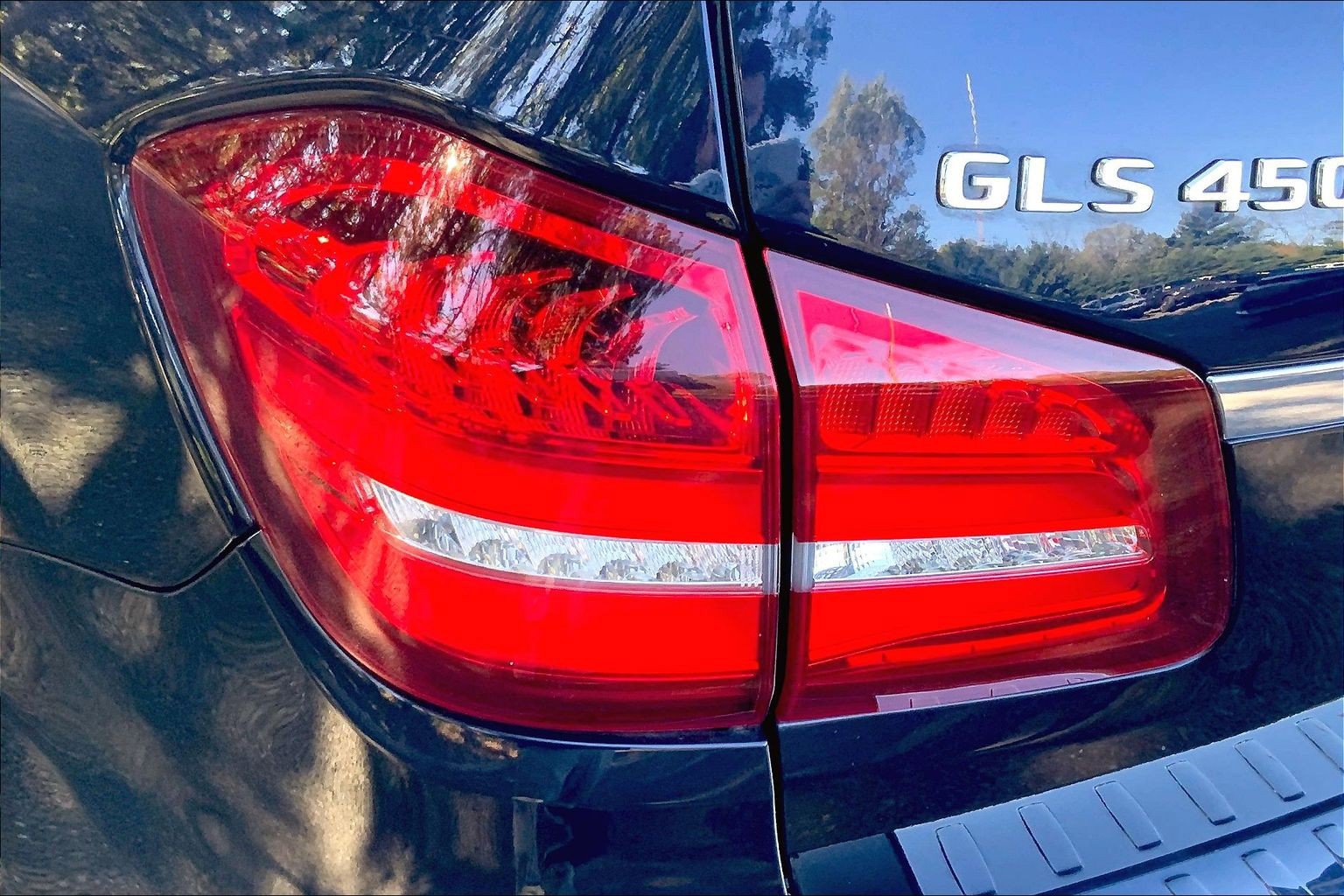 Used 2019 Mercedes-Benz GLS 450 4MATIC image 26