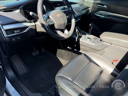 Used 2020 Cadillac XT4 Premium Luxury AWD/4WD image 7