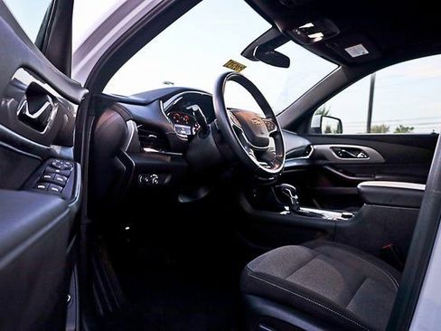 Used 2023 Chevrolet Traverse LT w/ LPO, Cargo Package image 14