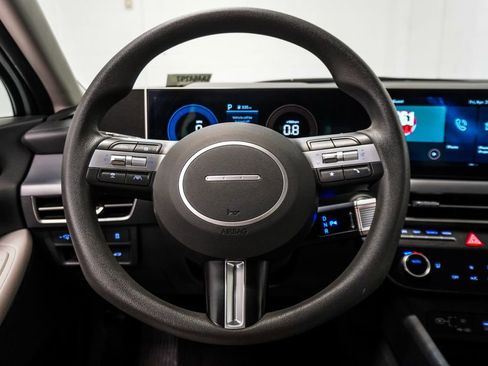 Used 2025 Hyundai Sonata SEL FWD image 14
