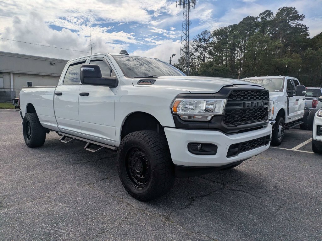 Used 2023 RAM 2500 Tradesman w/ Chrome Appearance Group AWD/4WD 360° Tour