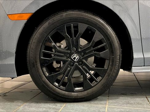 Used 2025 Honda Odyssey Sport-L image 7