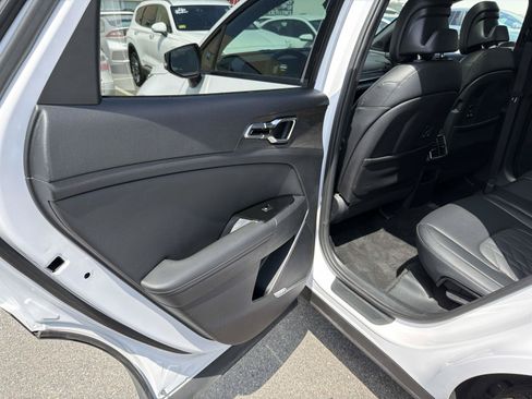 Used 2023 Kia Sportage X-Pro AWD/4WD image 15