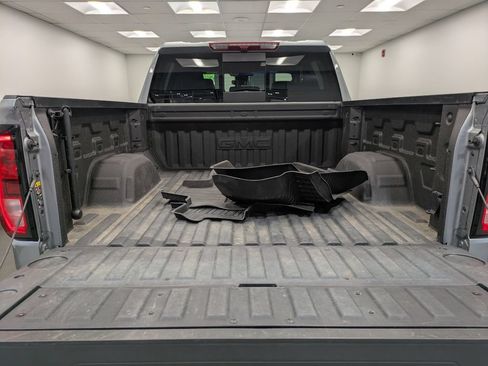 Used 2024 GMC Sierra 1500 Elevation w/ Elevation Premium Package AWD/4WD image 25
