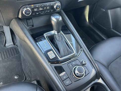 Used 2018 MAZDA CX-5 Touring w/ Preferred Equipment Package FWD image 28