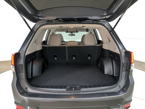 Used 2024 Subaru Forester image 32