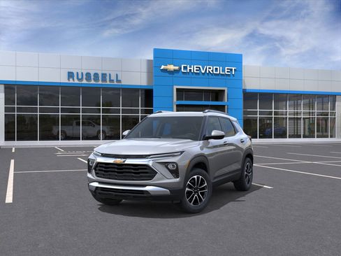 New 2026 Chevrolet TrailBlazer LT w/ LT Cold Weather Package FWD image 32