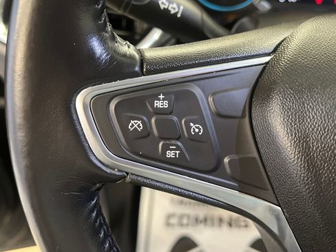 Used 2019 Chevrolet Equinox LT AWD/4WD image 23
