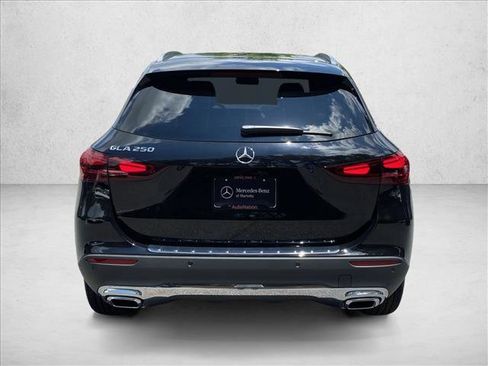 New 2025 Mercedes-Benz GLA 250 GLA 250 image 9