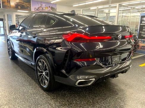 Used 2022 BMW X6 xDrive40i w/ M Sport Package image 7