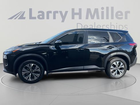 Used 2023 Nissan Rogue SV FWD image 3